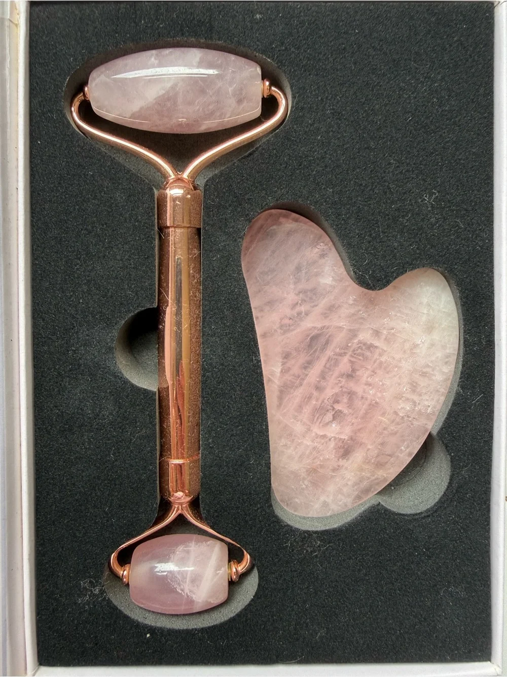 Rose Quartz Facial Roller & Gua Sha Beauty Set - Pink
